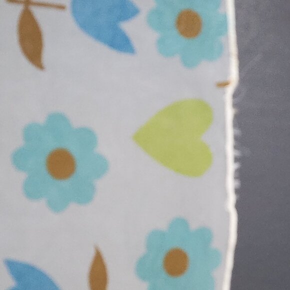 Butterfly Scarf Sheer Blue Tulips Flowers Hearts Pastel Colors VTG 23" x 22" - Picture 6 of 7